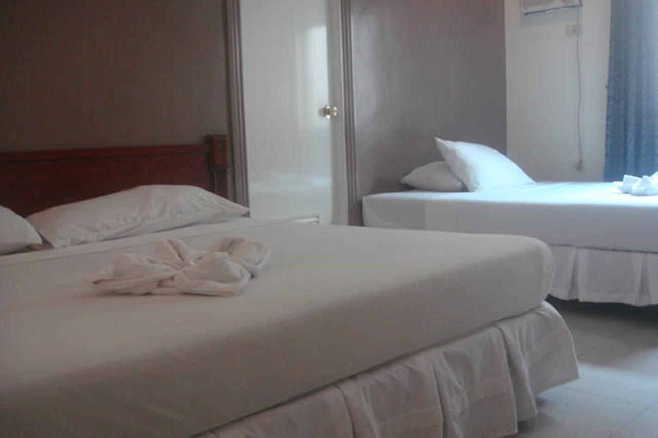 Balibago Villa Hotel Angeles Exterior photo