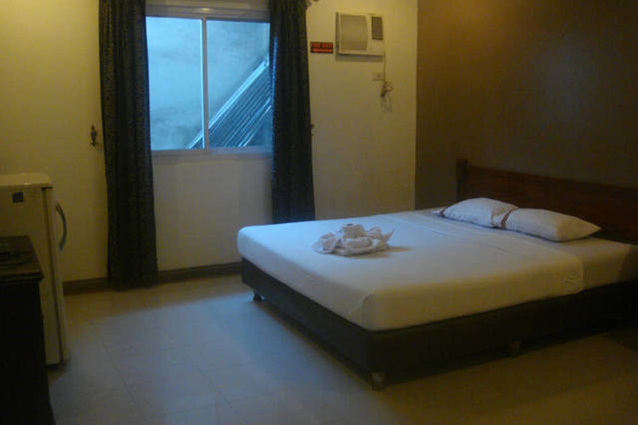 Balibago Villa Hotel Angeles Exterior photo