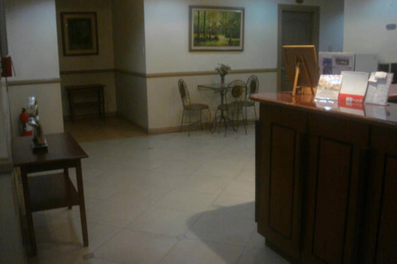 Balibago Villa Hotel Angeles Exterior photo